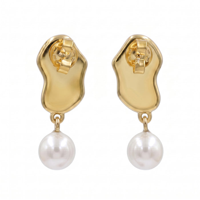Natural freshwater pearl drop earrings with round 7×7 mm pearls.