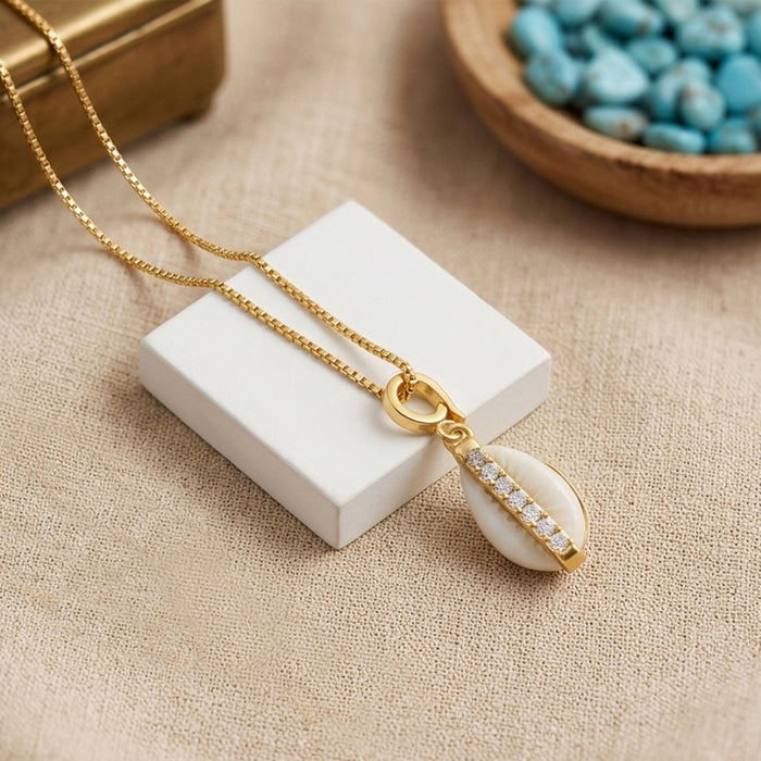 Sippy Shell & Sparkle Crystal Pendant Gold-Plated Necklace