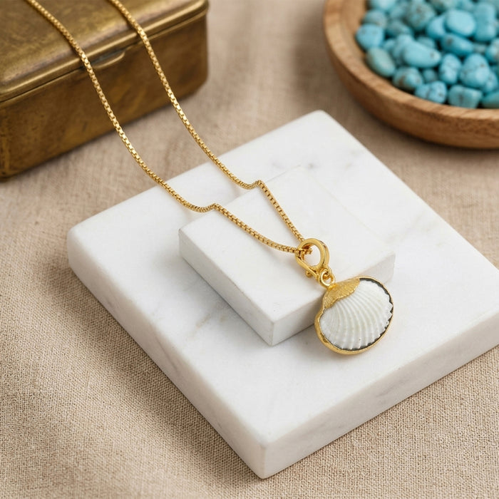 Sippy Shell Pendant Necklace Gold-Plated Women's Jewelry